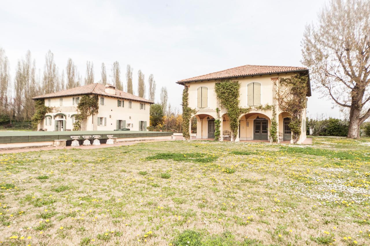 Il Borgo Di Minerva Hotel Minerbio Bagian luar foto