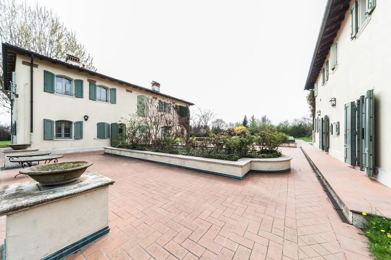 Il Borgo Di Minerva Hotel Minerbio Bagian luar foto